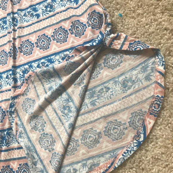 👕 2 FOR $10 👕 - Picture 2 of 4